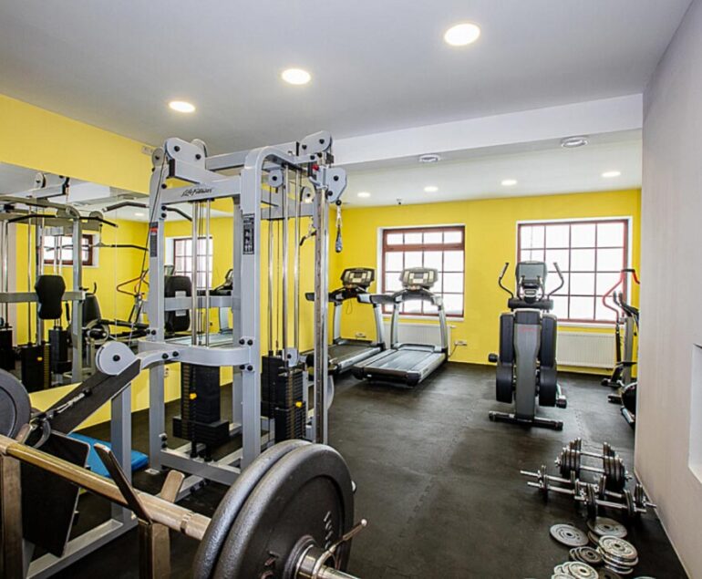 Wellness-Bouda-Horní-Malá-Úpa-fitness-room-1024x731-1