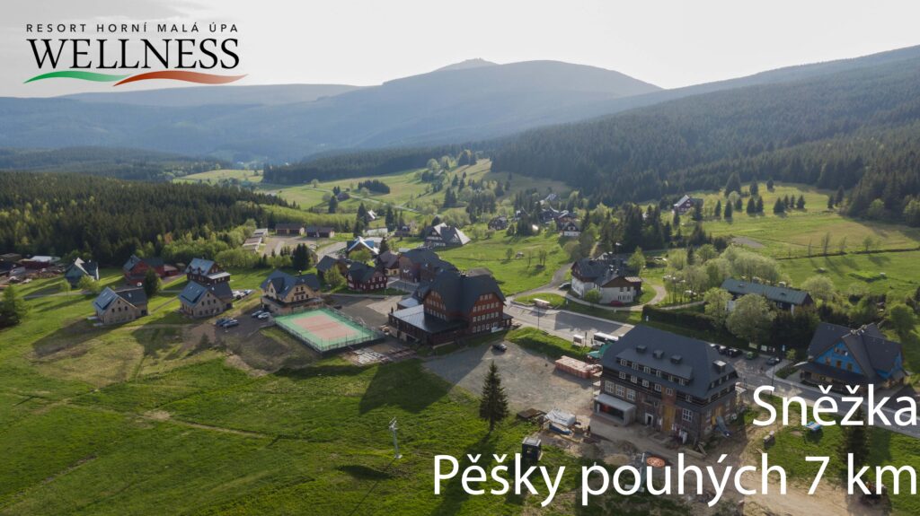 foto z dronasnezka logotext